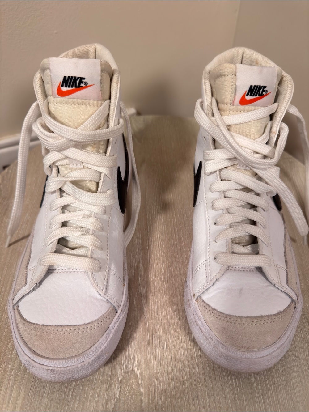 Nike Blazer 77 White High-Top Sneakers with Black Swoosh 5Y Woman’s 6.5 - Picture 5 of 8